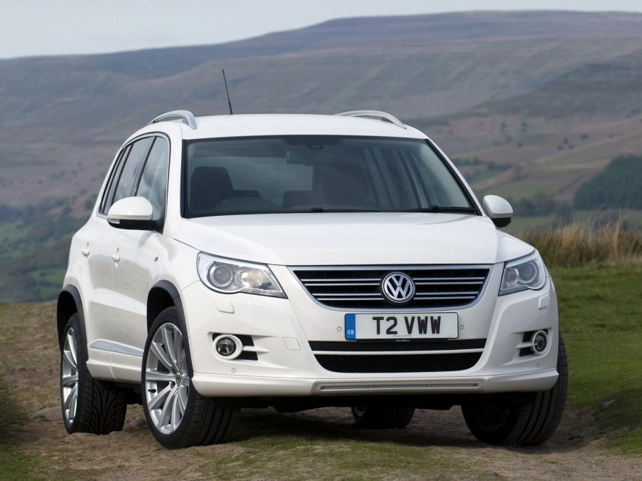  Volkswagen Tiguan R-Line 2010 года  (UK) (фото 10 из 10)